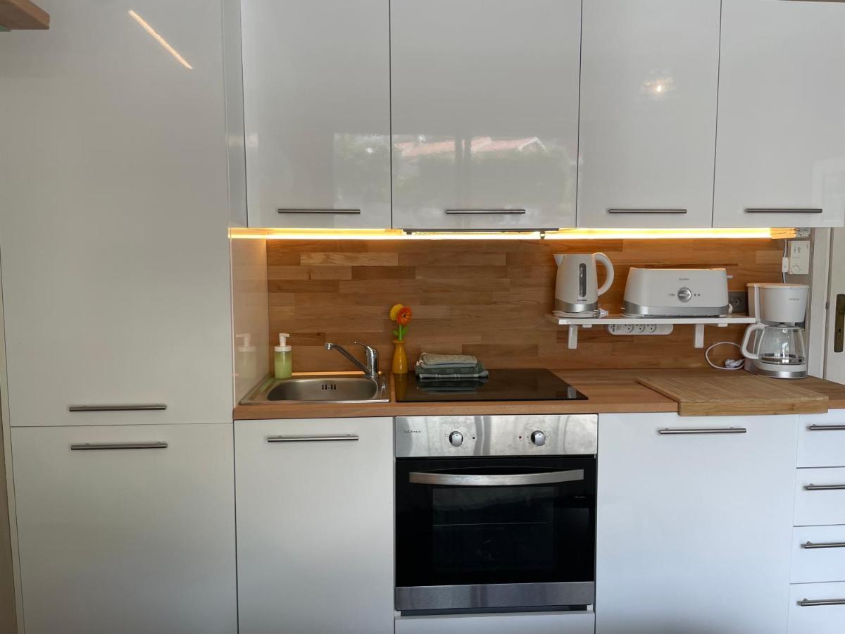 La Room: Seaside Apartment + Terrace + Parking Menton Exterior photo